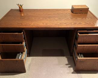 BUY IT NOW! $195.00. Call Jan at 314 960-5700. Oak desk, locks w/keys. 72" W x 36" D x 29" H.