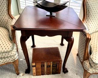 BUY IT NOW! $195.00. Call Jan at 314 960-5700. Square drop leaf table. 26" W x 26" D x 26" H.