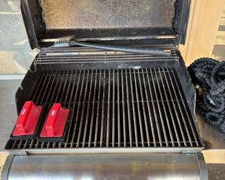 BUY IT NOW! $200.00. Call Jan at 314 960-5700. Weber spirit 3 burner propane gas grill.