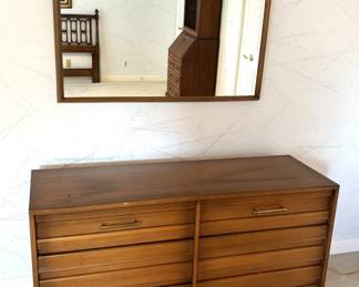 $275.00 BUY IT NOW! Call Jan at 314-960-5700 Dresser with mirror. American of Martinsville 54"W x 18 1/2"D x 30"H Dresser 42"W x 30"H Mirror