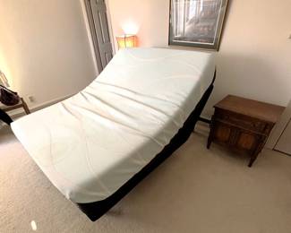 BUY IT NOW! $875.00. Call Jan at 314 960-5700. Tempur-Pedic Luxe Breeeze Firm Purecool Max Queen Size Mattress with Ease adjustable base w/remote. RETAILS OVER $6,000.00