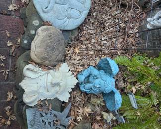 More items in courtyard