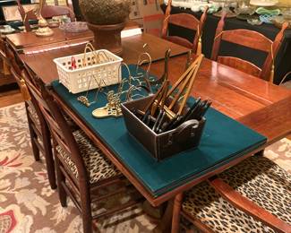 Various wooden metal easels & holders 