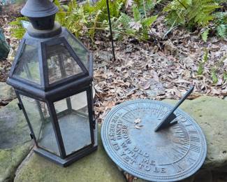 Sundial & lantern in courtyard 