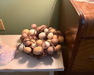 Eggs in basket 
