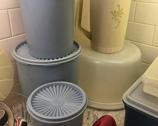 Tupperware cake carrier, pitcher & cannisters