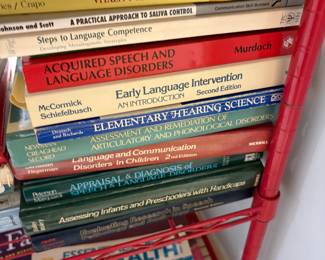 Master bathroom - books