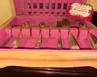 Silver plate service for  -  Wm Rogers 