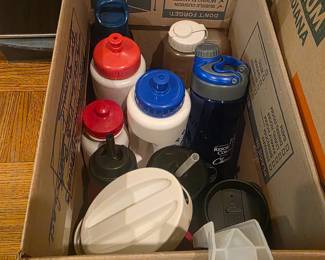 Various Plastic Items 