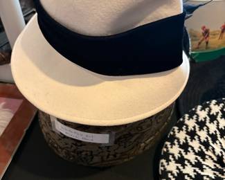 Master Bedroom - Hats & hat boxes 