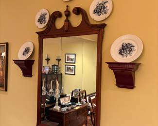 Picture of mirror on dining room wall 