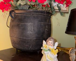 Items on top of pie chest 