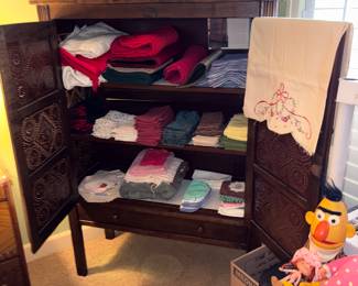 Full view of pie chest & contents in bedroom