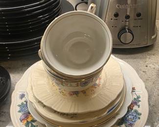 Vintage dishes 
