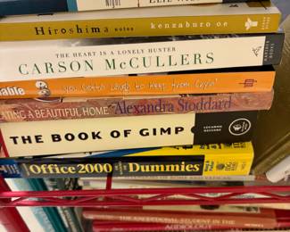 Master bathroom - books