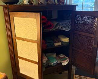 vintage  pie cabinet - EXCELLENT condition- had been well taken care of - has pinched front & sides 