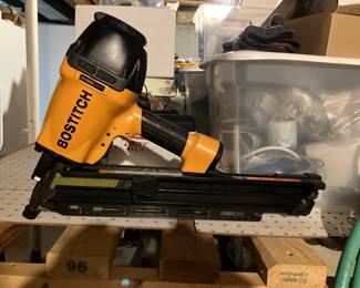 Bostitch F28WW framing nailer
