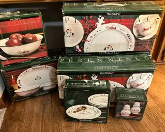 Pfaltzgraff "Snow Village" service for 12 w/ serving pieces