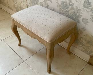 Upholstered Ottoman (Drexel Heritage)