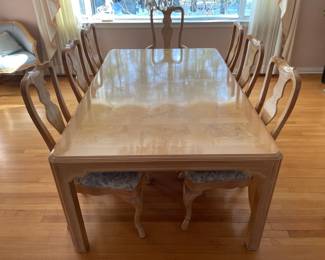 Dining Room Table & 8 Chairs (Drexel Heritage)
