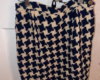 AMAZING Vintage Houndstooth Cape W/ Matching Skirt!
