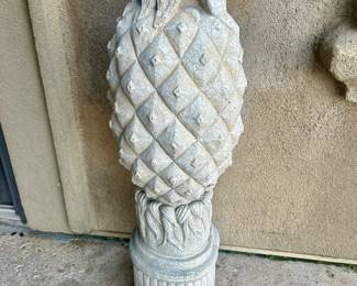 Cement pineapple 