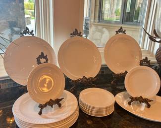 Set of vintage Corning “Holland” dishes, service for 12