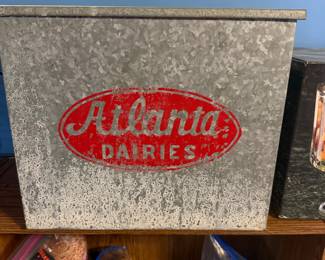 Atlanta Dairies milk box