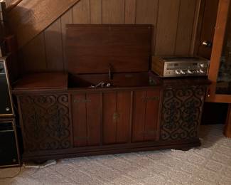 STEREO CABINET - AS IS