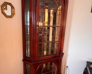 LIGHTED CORNER CURIO CABINET
