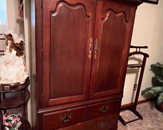 THOMASVILLE ARMOIRE