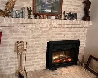 ELECTRIC FIREPLACE INSERT