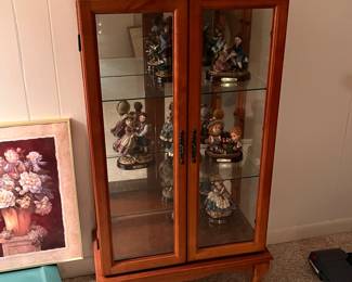 FOOTED CURIO