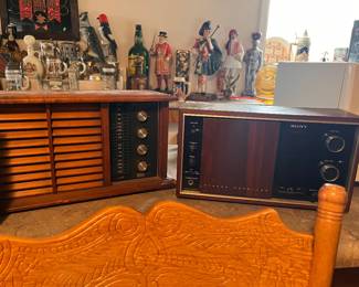 VINTAGE RADIOS