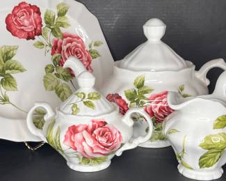 ROSE TEA SET