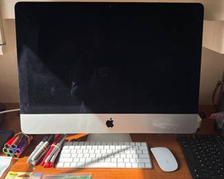 Apple All-in-One Computer