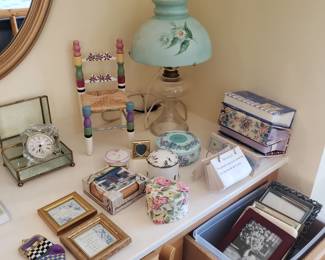 Love these lamps.. pair