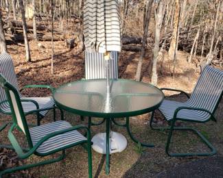 Patio table umbrella 4 chairs
