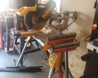 Dewalt saw