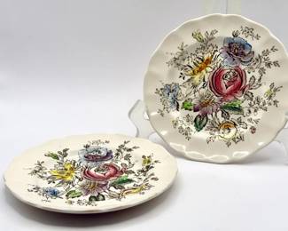 (2) Sheraton Johnson Bros Dessert Plates
