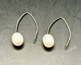 Sterling Silver & Pearl Earrings
