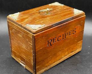Wooden Recipe Box
