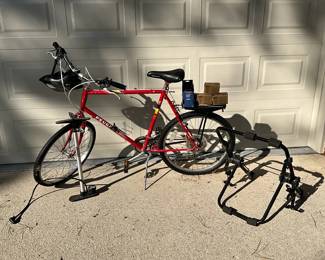 Puegot Bike And Friends