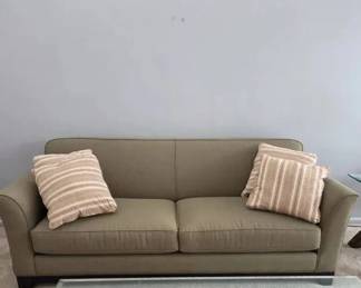 Klaussner Sofa