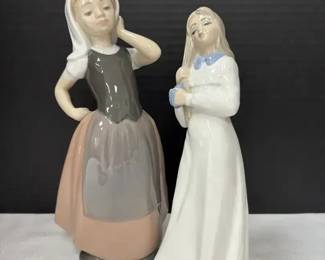 Nao By Lladro Peasant Girl Porcelain Figurine, Tengra Porcelain Figurine