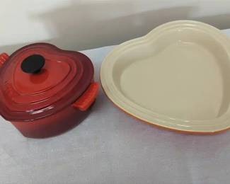 Le cruset Heart Roasting Pan And Pie Plate