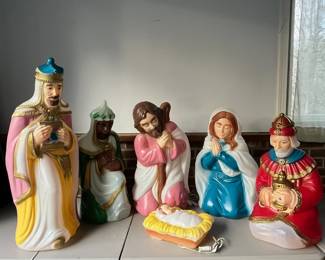P88 - $350. Nativity Blow Mold Set. 6 Pieces. Some pieces are lighted. Tallest piece is 36". 