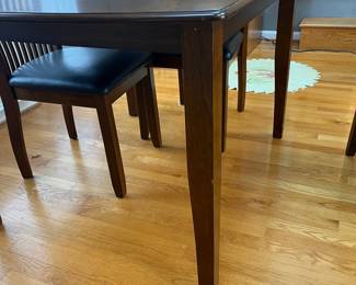 P84 - $125. Small Dining Table with 4 Chairs. Measures 48" x 36" x 30" tall. Chairs are 19" wide x 37" floor to top of back. 