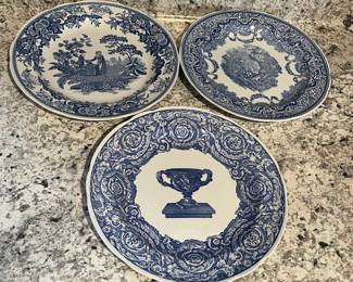 P50 - $100. The Spode Blue Room Collection. Set of 12 10.5” Dinner Plates.