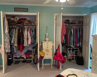 Room Overview - Lots of smalls available when you come to shop!